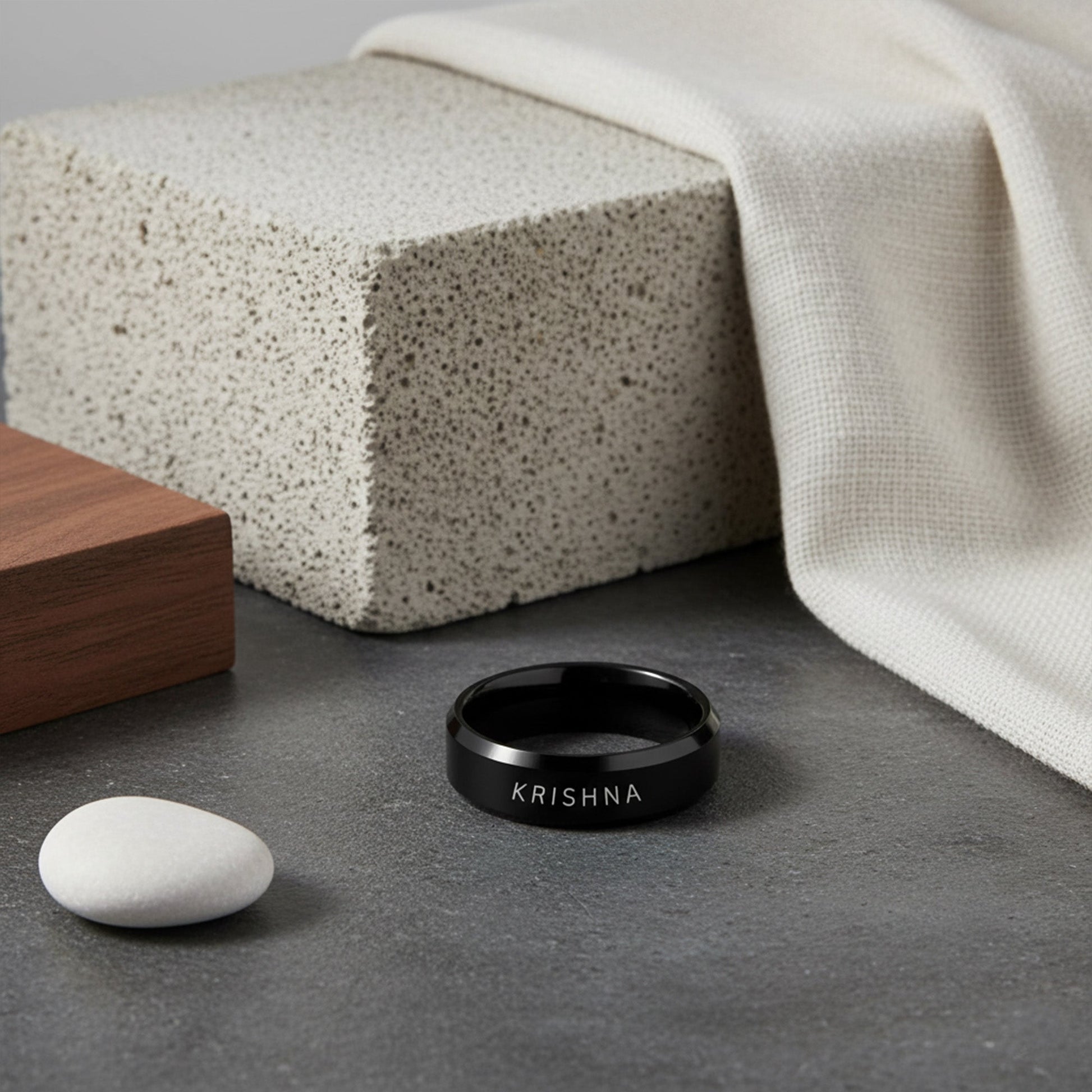 CUSTOMISED RING