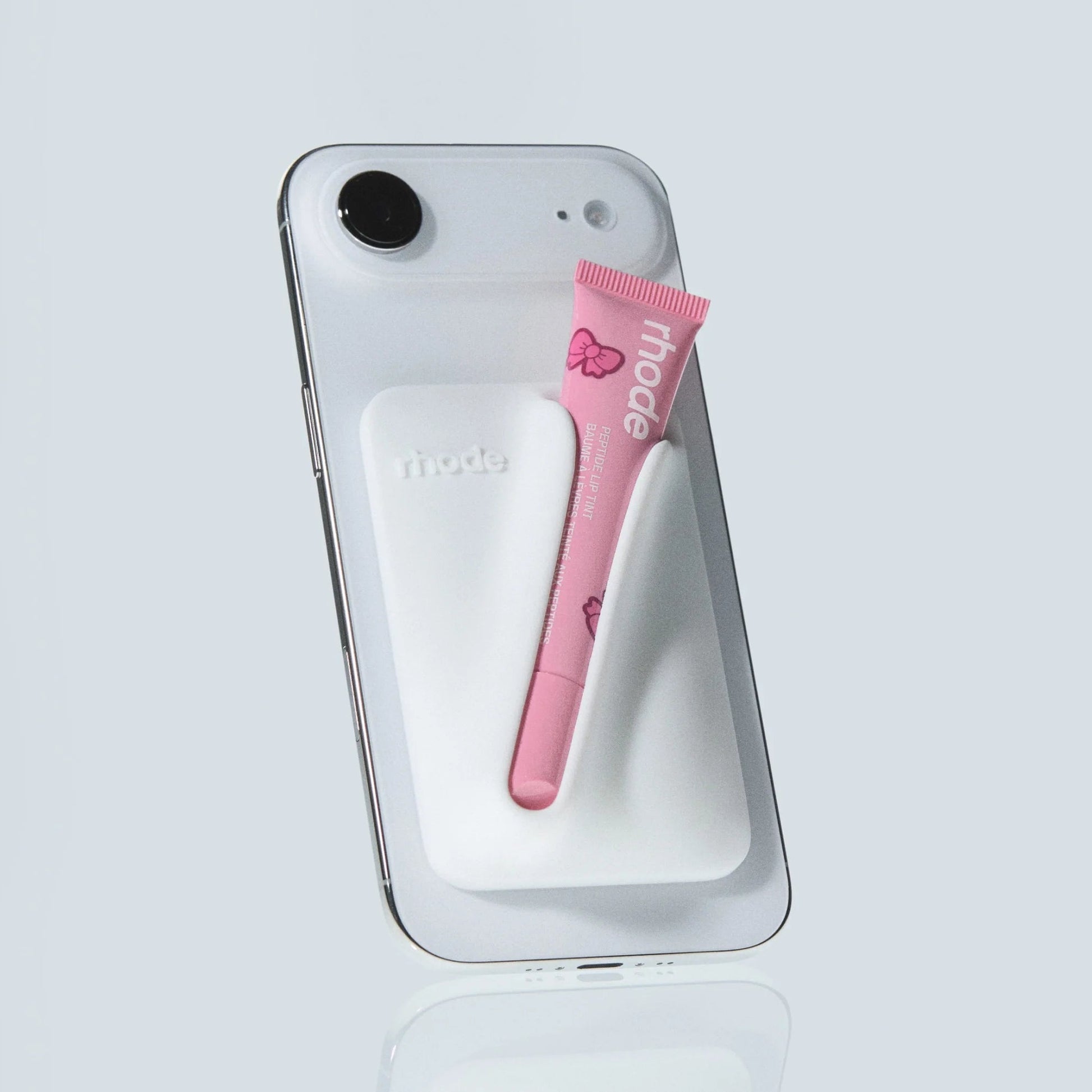 Snap-On Lip Case with MagSafe