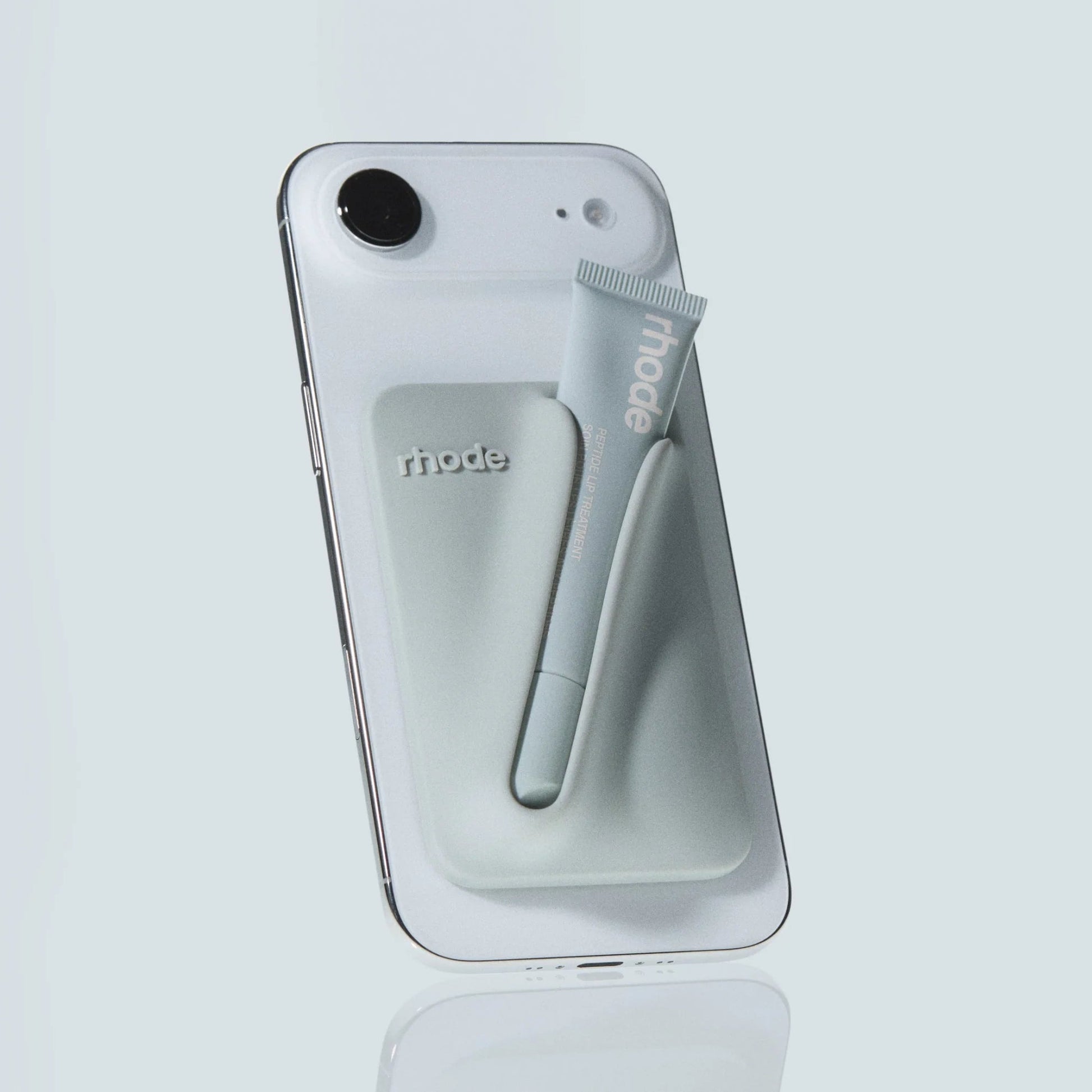 Snap-On Lip Case with MagSafe